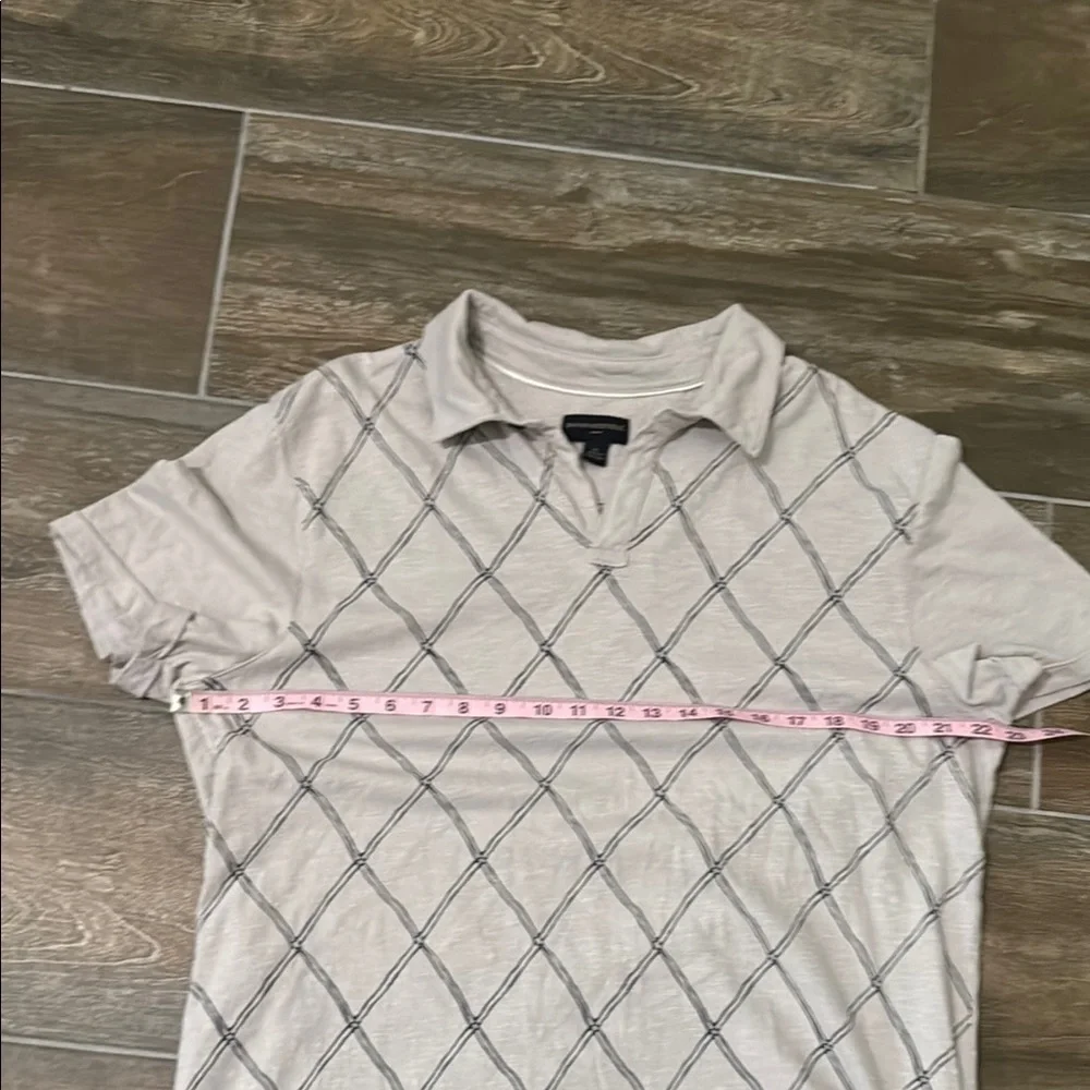 Banana Republic Gray Polo with Geometric Design